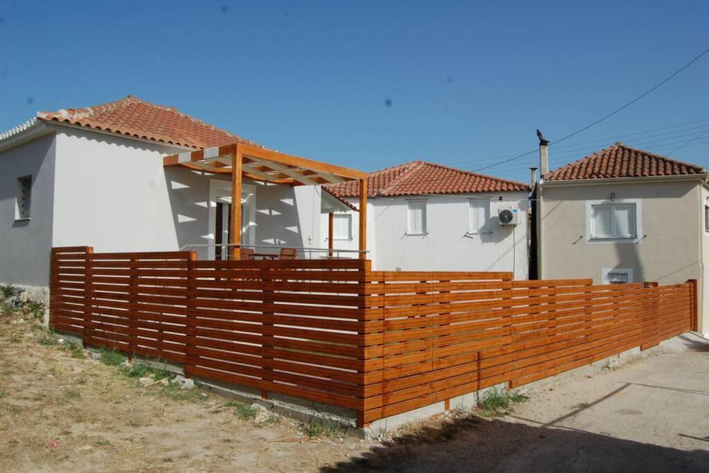 Little Villa In Pyla Pila Exterior photo
